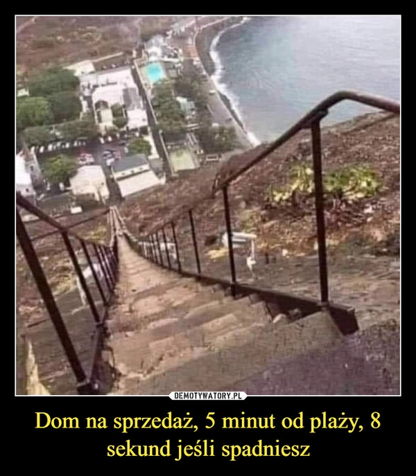 
    Dom na sprzedaż, 5 minut od plaży, 8 sekund jeśli spadniesz