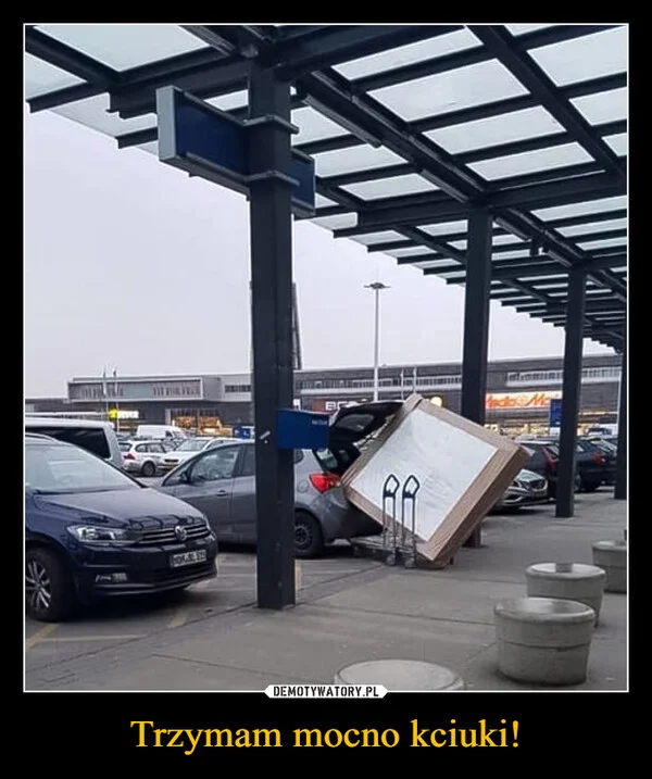
    Trzymam mocno kciuki!