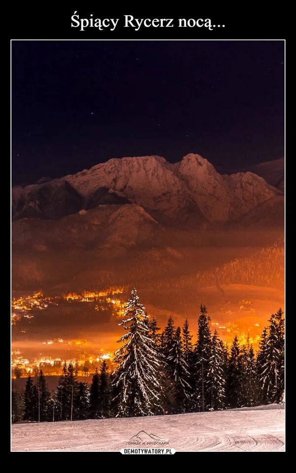 
    Śpiący Rycerz nocą...