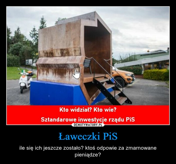 
    Ławeczki PiS 