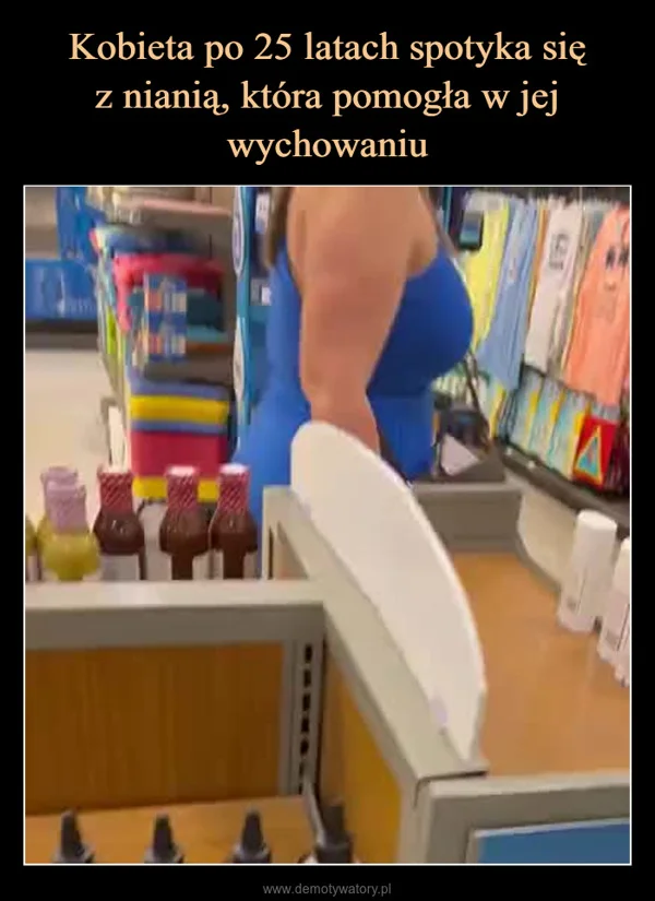 
    Kobieta po 25 latach spotyka się z nianią, która pomogła w jej wychowaniu