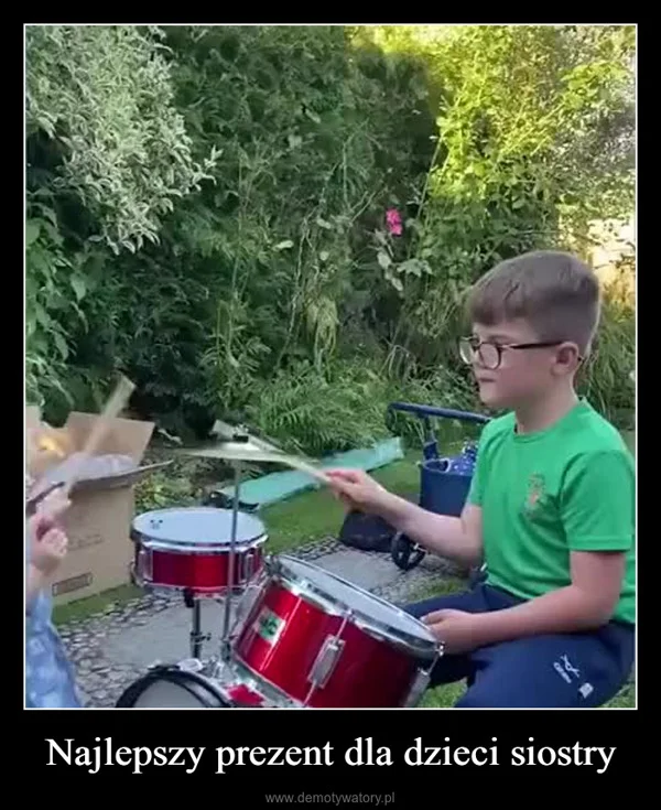 
    Najlepszy prezent dla dzieci siostry