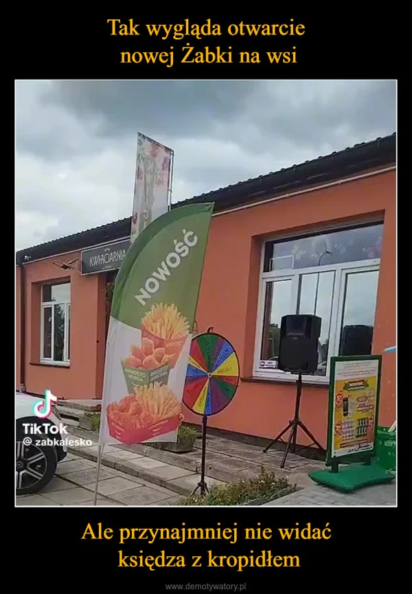 Tak wygląda otwarcie nowej Żabki na wsi Ale przynajmniej nie widać księdza z kropidłem