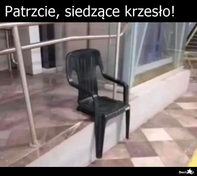 
    Siedzące krzesło 