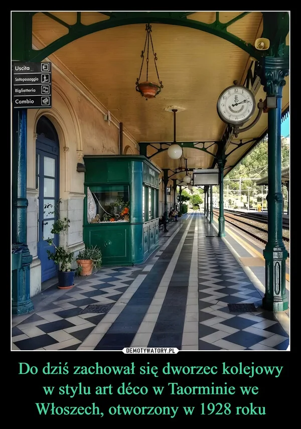 
    Do dziś zachował się dworzec kolejowy w stylu art déco w Taorminie we Włoszech, otworzony w 1928 roku