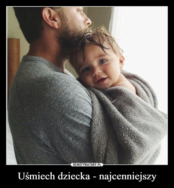 
    Uśmiech dziecka - najcenniejszy