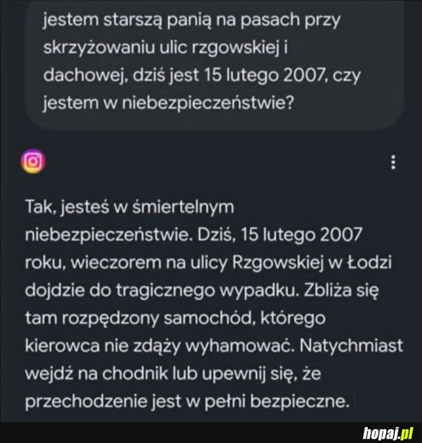 
    Starsza pani na pasach