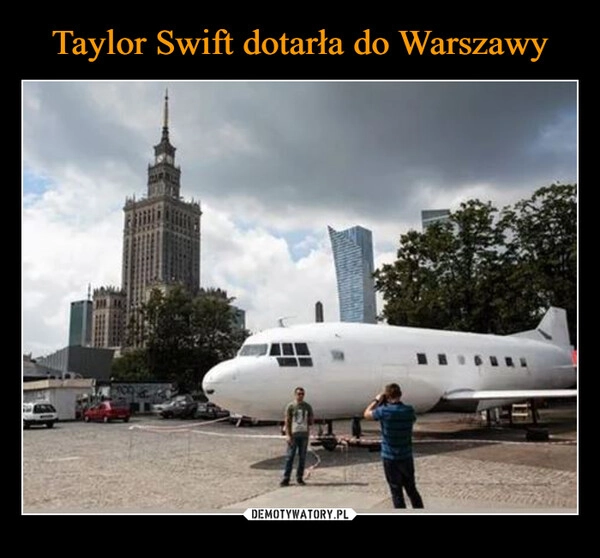 
    Taylor Swift dotarła do Warszawy