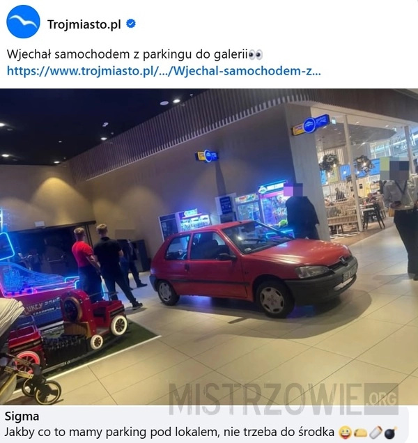 
    Z parkingu do galerii