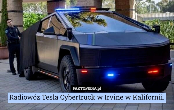 
    Radiowóz Tesla Cybertruck w Irvine w Kalifornii.