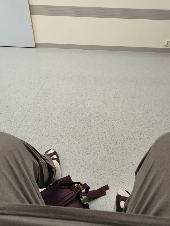 
    About to get a brain tumor removed (LGG) (4x4x4cm). A bit scared of chance of getting paralyzed or personality changes but let's hope for the best. Enjoy your health, it can happen to anyone as I'm only 24. Fu*ck you and see you tomorrow.