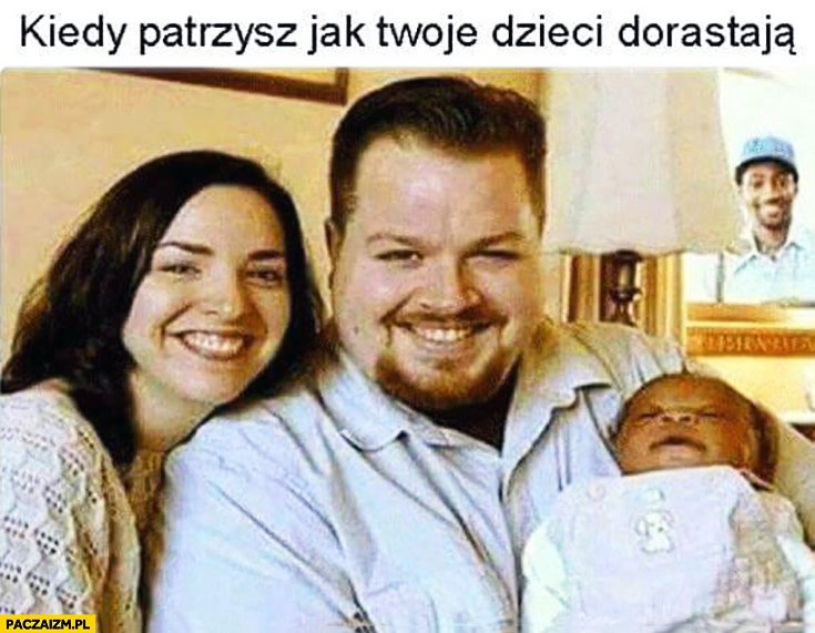 
    Kiedy patrzysz jak Twoje dzieci dorastają. Biała para czarne dziecko kochanek