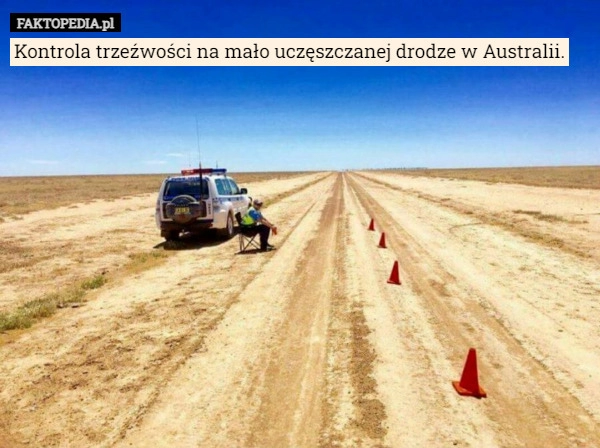 
    Kontrola trzeźwości na mało uczęszczanej drodze w Australii.