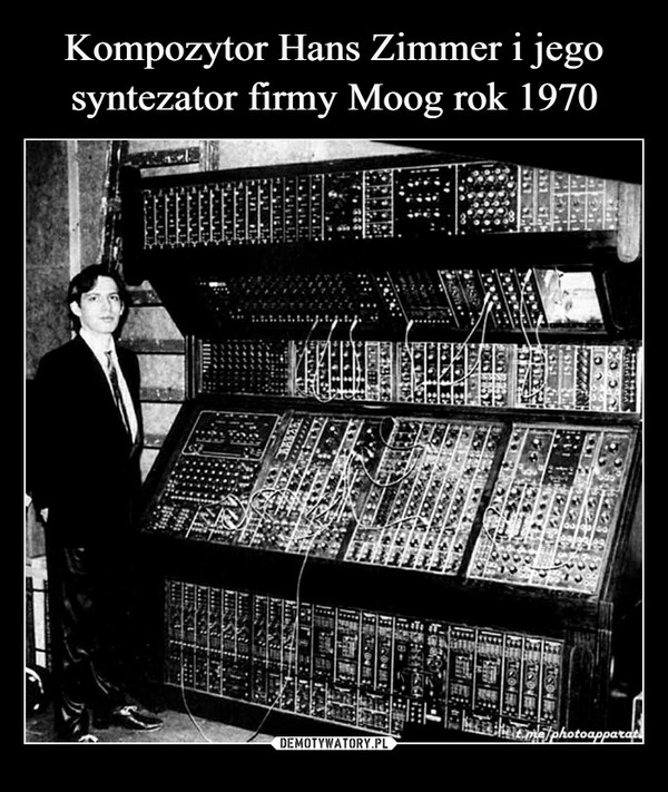 
    
Kompozytor Hans Zimmer i jego syntezator firmy Moog rok 1970 