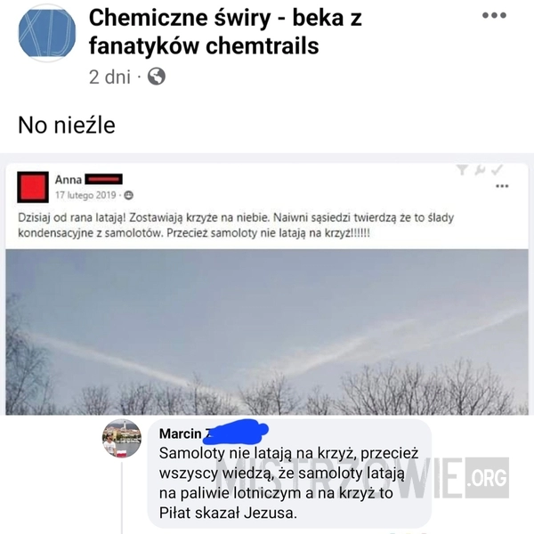 
    Samoloty latające na krzyż