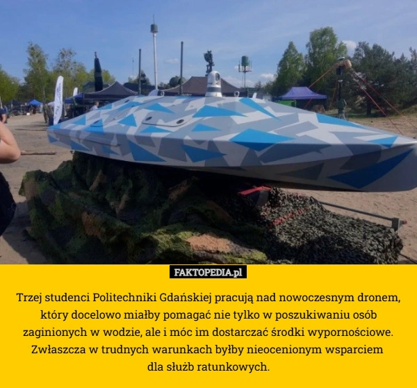 
    Trzej studenci Politechniki Gdańskiej pracują nad nowoczesnym dronem, który