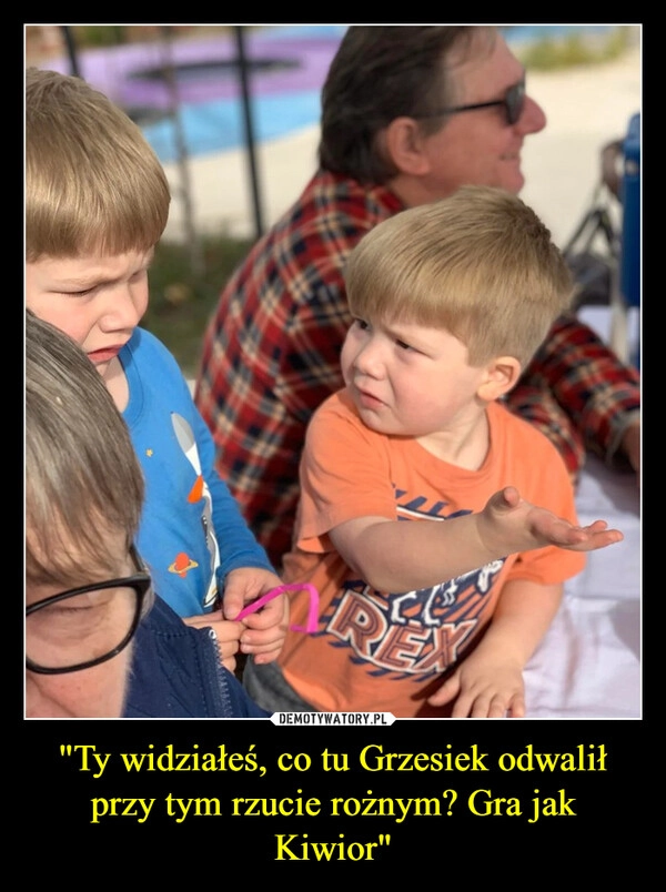 
    "Ty widziałeś, co tu Grzesiek odwalił przy tym rzucie rożnym? Gra jak Kiwior"