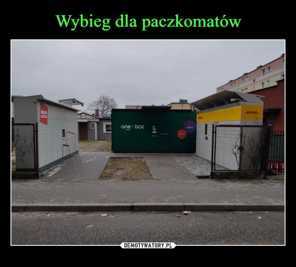 
    Wybieg dla paczkomatów