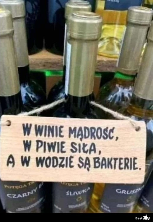 
    Wino, piwo i woda 