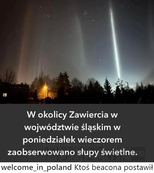 
    Słupy świetlne