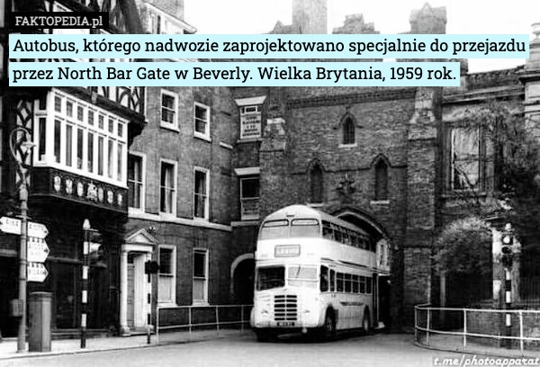 
    Autobus, którego nadwozie zaprojektowano specjalnie do przejazdu przez North