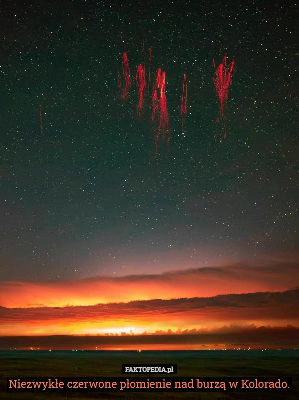 
    Niezwykłe czerwone płomienie nad burzą w Kolorado.