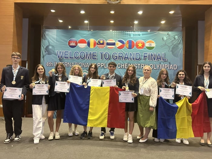 
    Romania won 12 gold medals at the International Applied Chemistry Olympiad in Indonesia. The students paid for their plane tickets themselves, after the Ministry of Education refused to financially support the participation, and even delayed the trip.