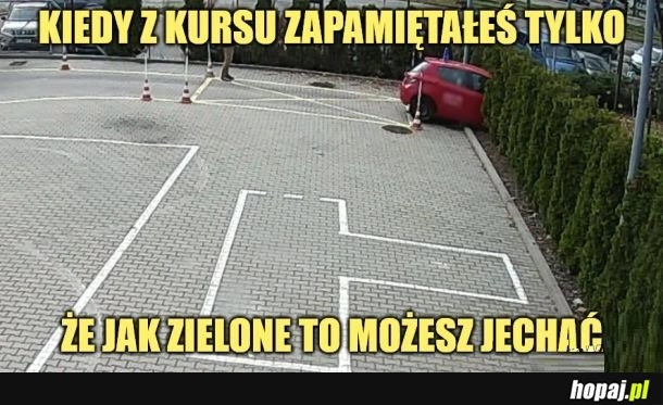 
    Zielone.