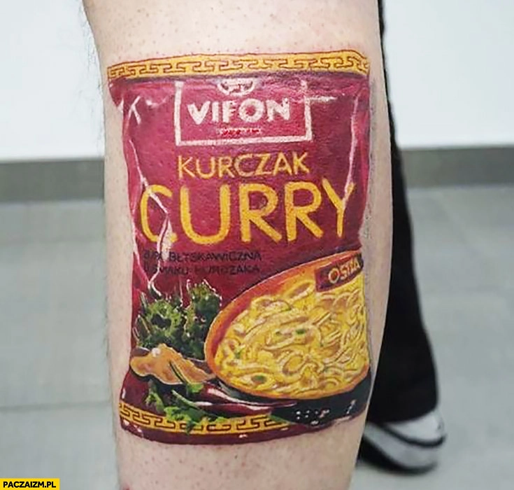 
    Vifon kurczak curry tatuaż dziara wytatuowane opakowanie