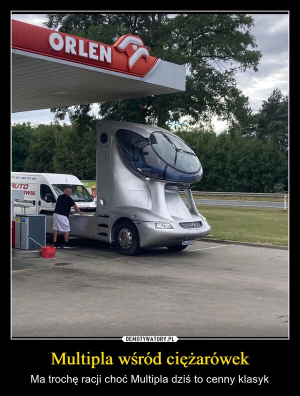 
    Multipla wśród ciężarówek