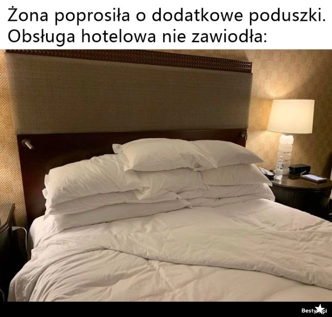 
    Dodatkowe poduszki 