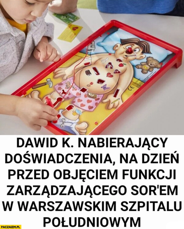 
    Dawid Kacprzyk nabierający doświadczenia na dzień przed objęciem funkcji zarządzającego SORem gra mały doktor