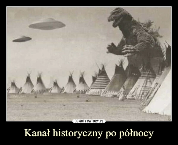 
    Kanał historyczny po północy