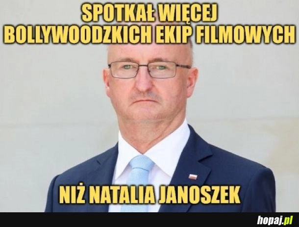 
    Minister od lewych wiz.