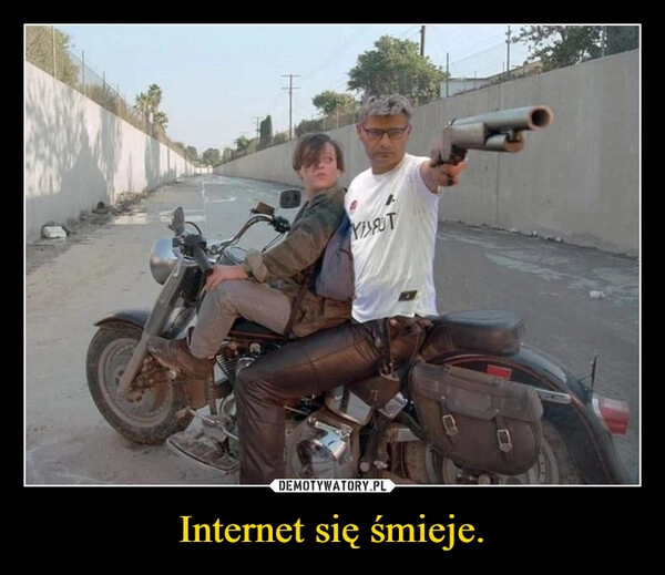 
    Internet się śmieje.