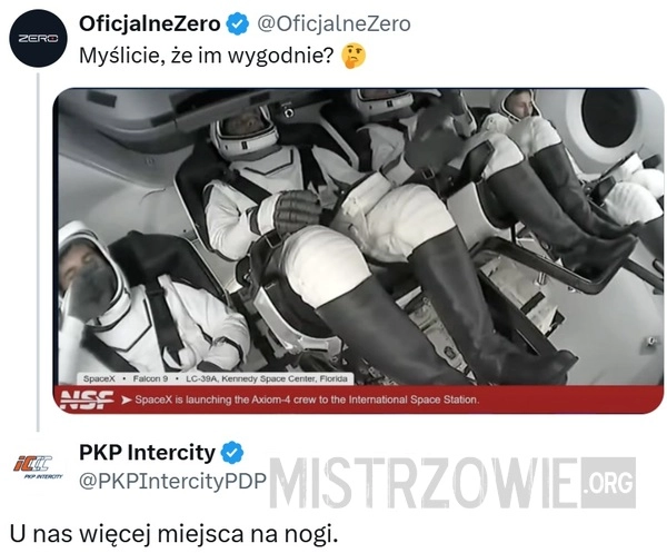 
    W statku: