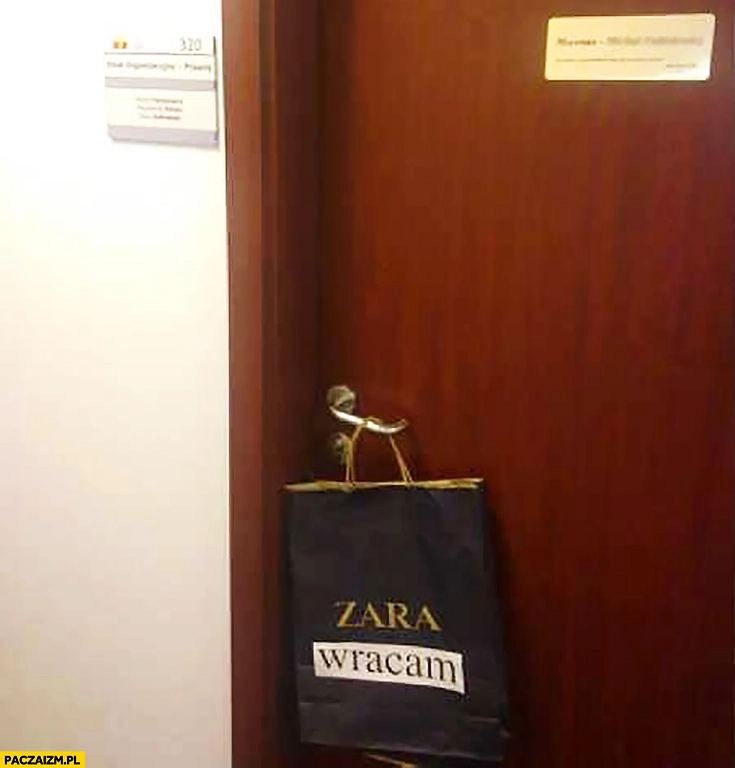 
    Zara wracam torebka Zary na drzwiach