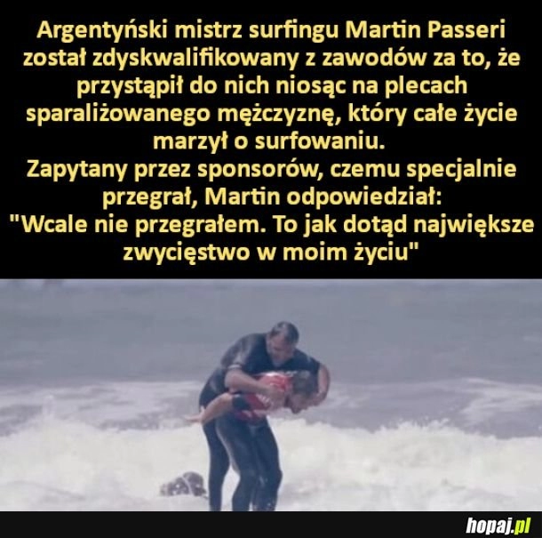 
    Martin Passeri zdyskwalifikowany z zawodów surfingowych