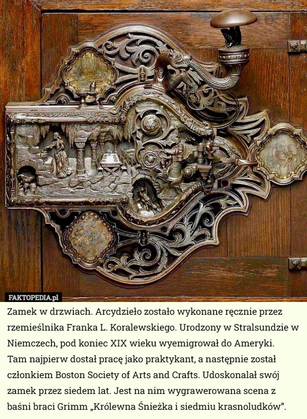 
    Zamek w drzwiach. Arcydzieło zostało wykonane ręcznie przez rzemieślnika...