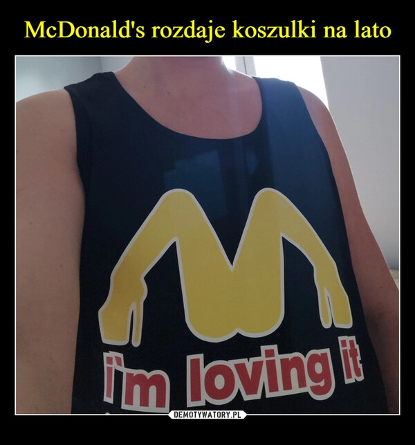 
    McDonald's rozdaje koszulki na lato