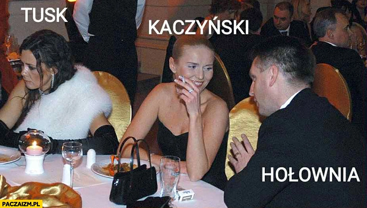 
    Hołownia rozmawia z Kaczyńskim Tusk siedzi obok Lis Rusin Smoktunowicz