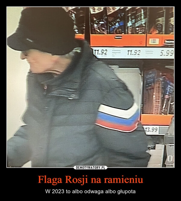 
    Flaga Rosji na ramieniu