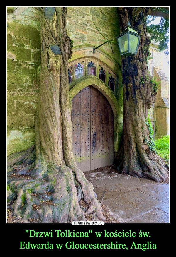 
    "Drzwi Tolkiena" w kościele św. Edwarda w Gloucestershire, Anglia