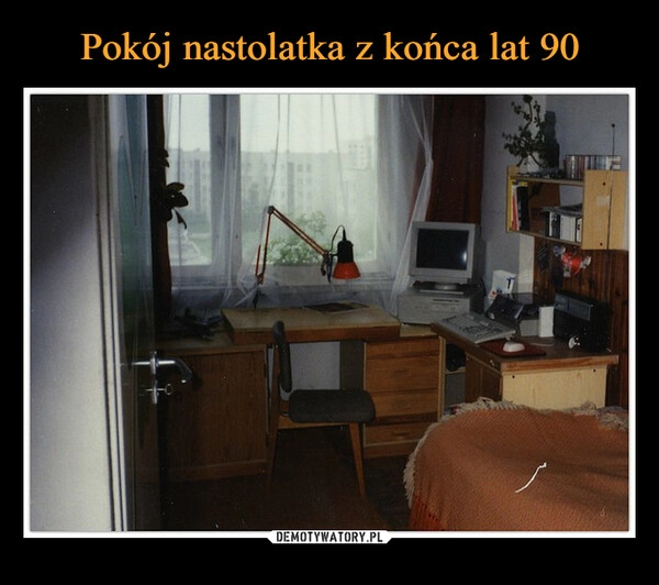 
    Pokój nastolatka z końca lat 90