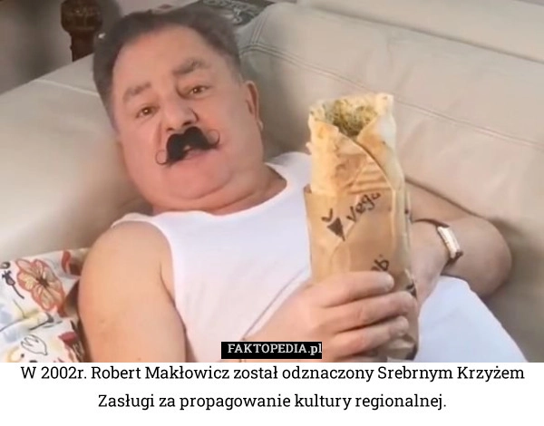 
    W 2002r. Robert Makłowicz został odznaczony Srebrnym Krzyżem Zasługi za