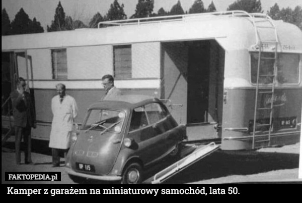 
    Kamper z garażem na miniaturowy samochód, lata 50.