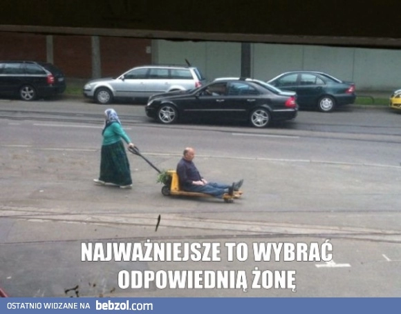 
    Właściwa żona