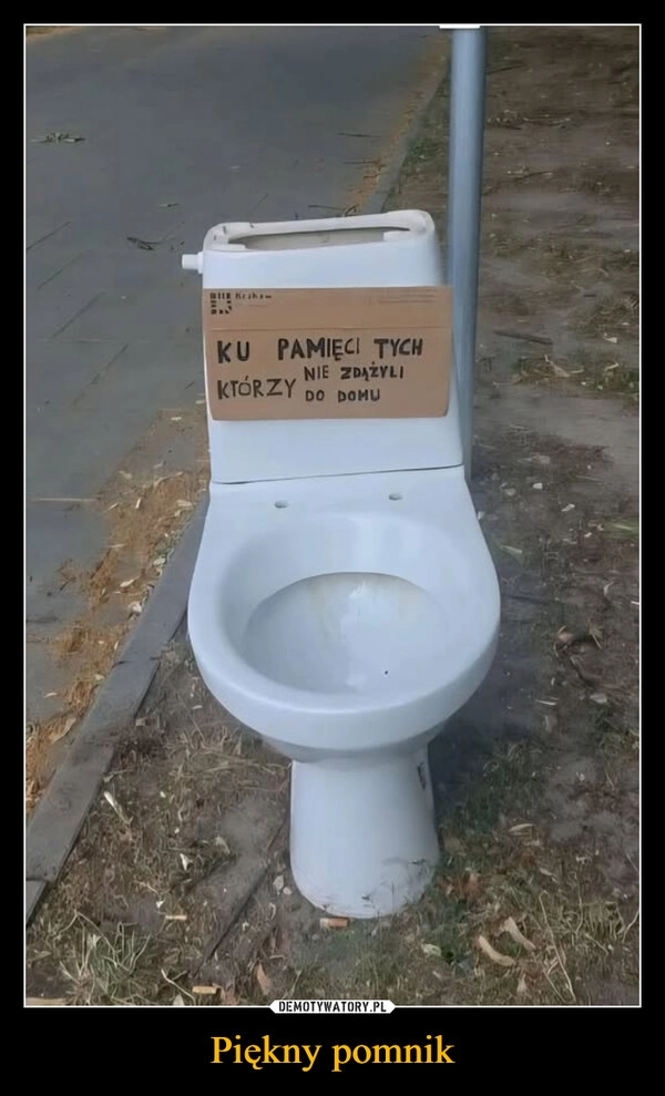 
    Piękny pomnik