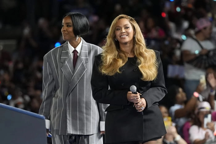 
    Reportedly Kamala Harris campaign paid Beyonce 10 million dollars to do a 2 minute speech.