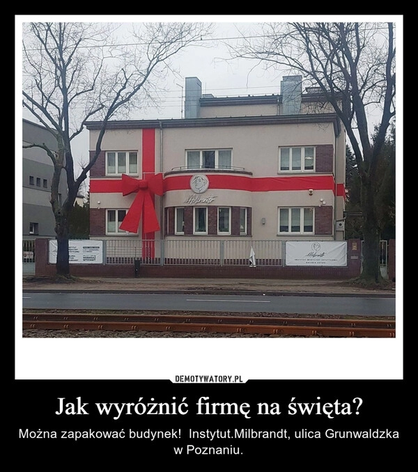 
    Jak wyróżnić firmę na święta?